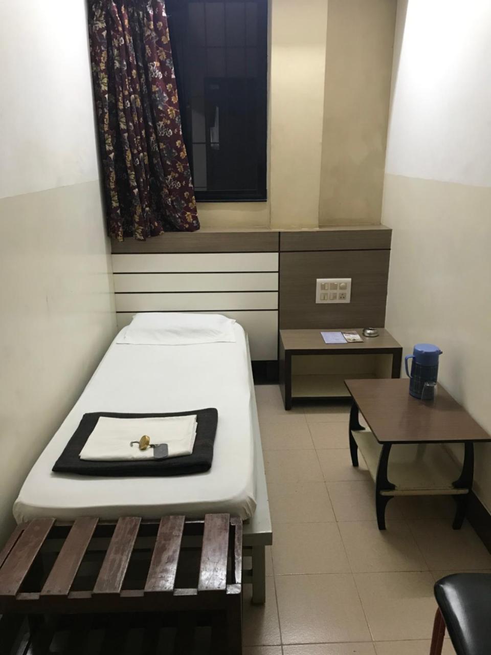 Hotel Satkar Cafeteria Belgaum Exterior foto