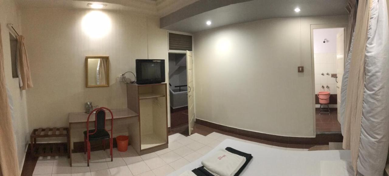 Hotel Satkar Cafeteria Belgaum Exterior foto
