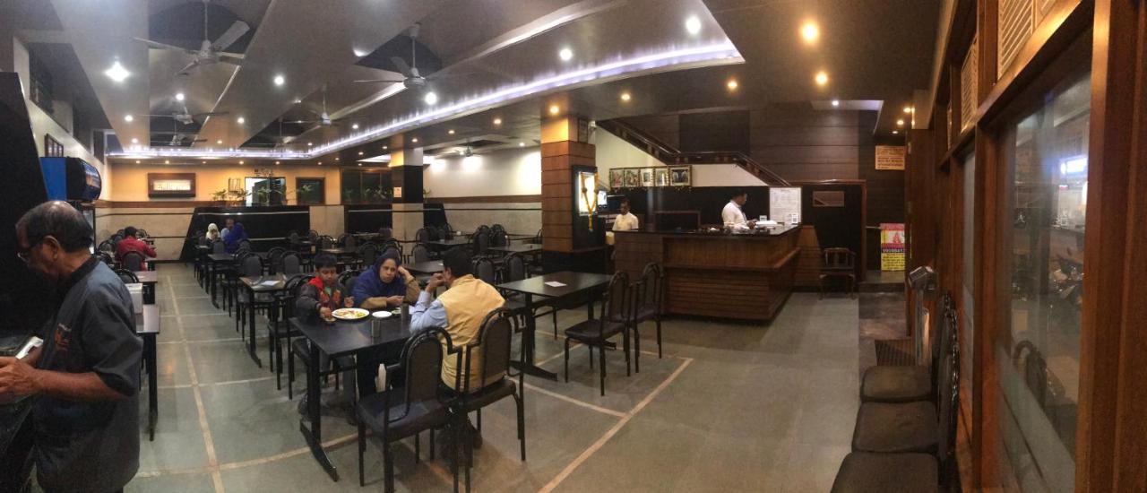 Hotel Satkar Cafeteria Belgaum Exterior foto